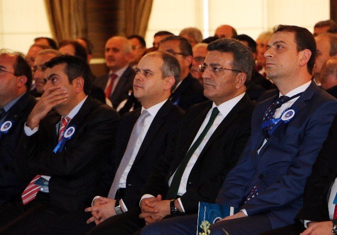 Bakan Kılıç: “Fikirlerin Şiddetle Yan Yana Getirilmesi Kabul Edilemez”