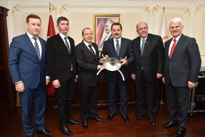 Bakan Çelik: “Tarımsal Destekleri Derli Toplu Hale Getireceğiz”