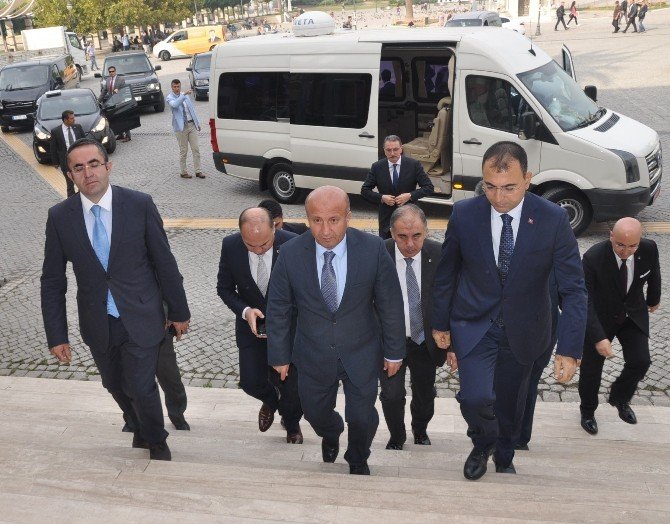 Bakan Arzu: ’’İzmir’e Bir Yılda 350 Milyon Üzerinde Tarımsal Destek Verildi’’