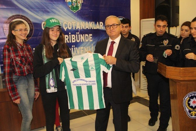 Giresun İl Emniyet Müdürlüğü’nden “Genç Çotanaklar Tribünde, Tribünler Güvenli Ellerde” Projesi
