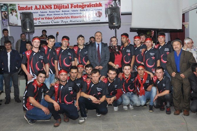 Giresun’da Asker Adayı 21 Genç İçin Gece Düzenlendi