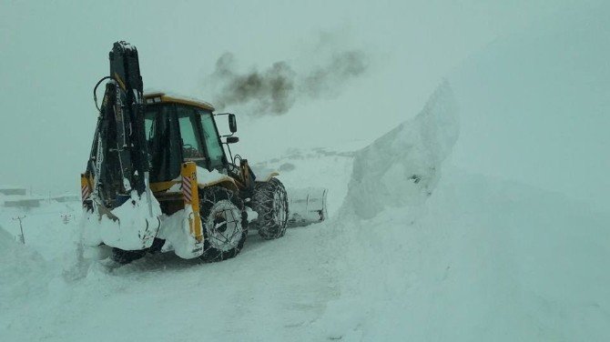 Giresun’da 460 Köy Yolu Ulaşıma Kapandı