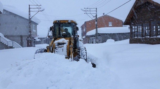 Giresun’da 182 Köy Yolu Ulaşıma Kapalı