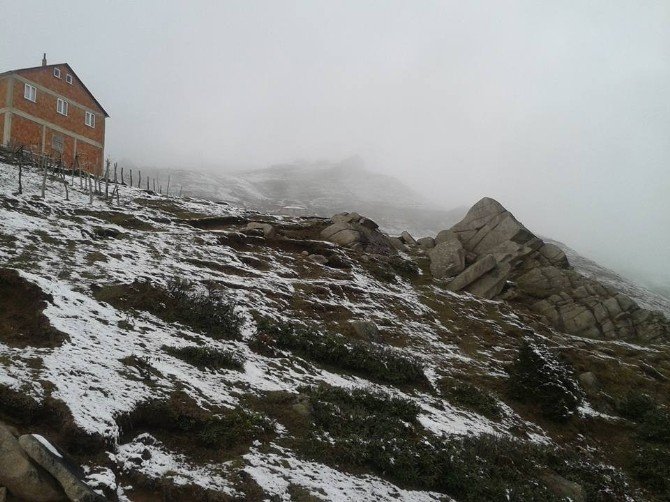 Giresun’da Yaylalar Beyaza Büründü