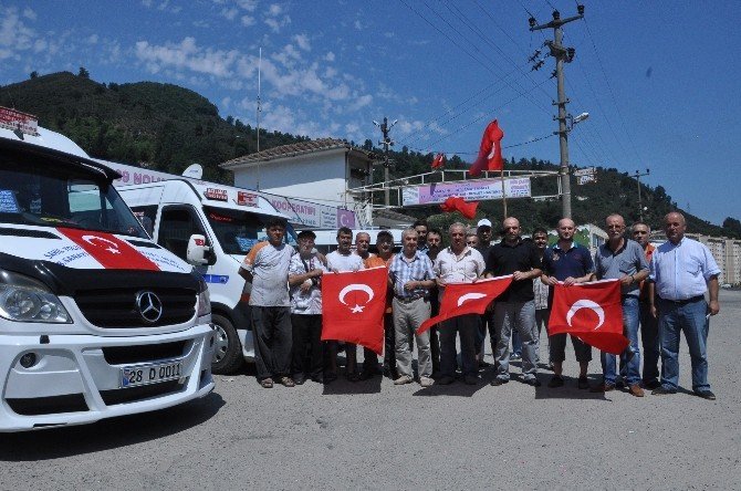 Giresun’da Dolmuşlar Türk Bayrakları İle Süslendi