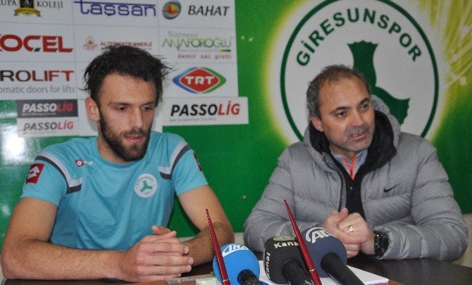 Vedat Muriqi Giresunspor Camiasından Özür Diledi