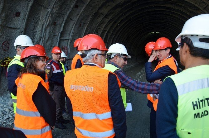 Bakır Rezervi Bulunan Nehrin Yatağı Değişecek