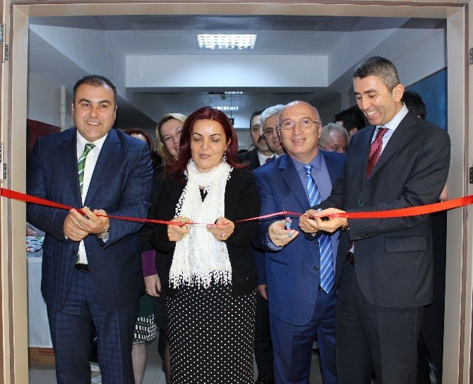 Görele Güzel Sanatlar Fakültesi “Logo Sergisi” Açıldı