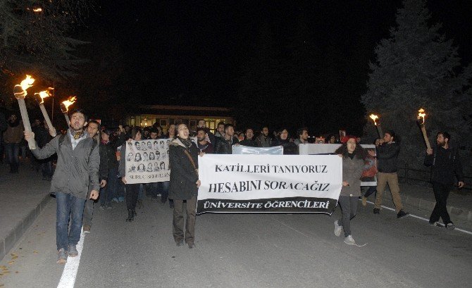 Eskişehir’de Suruç’ta Ölenler İçin Oturma Eylemi