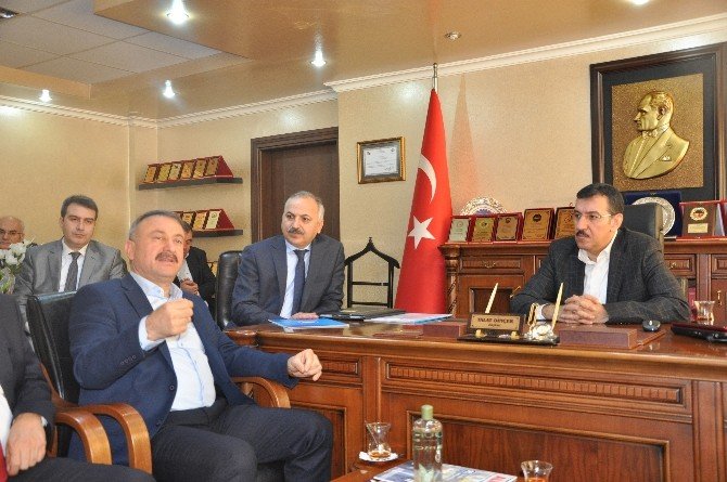 Bakan Tüfenkci: "Sağduyu Timsali Esnafımız, Ülkenin Belkemiği"