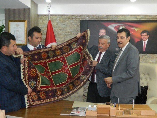 Bakan Tüfenkci, Doğanşehir İlçesini Ziyaret Etti