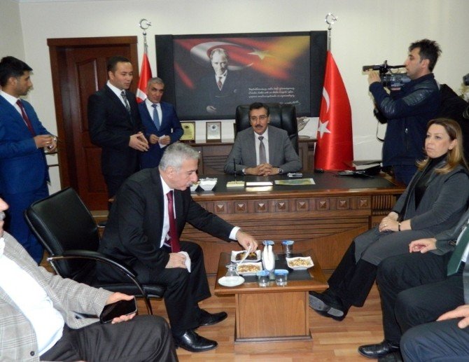Bakan Tüfenkci, Doğanşehir İlçesini Ziyaret Etti