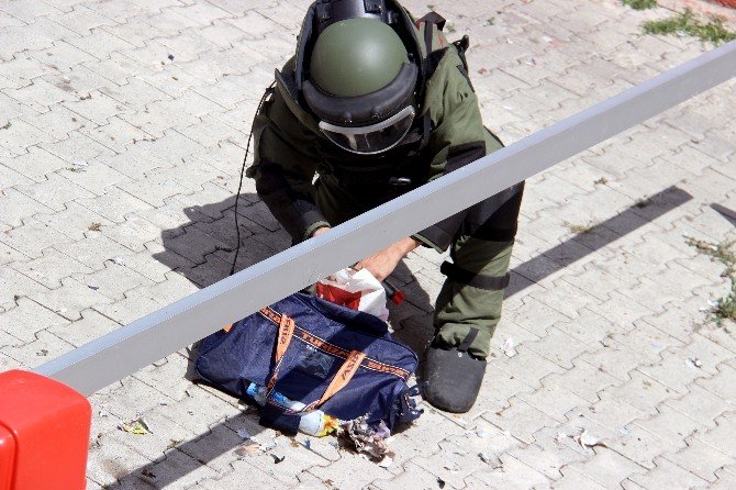 Gümüşhane Askerlik Şubesi Önünde Bomba Paniği