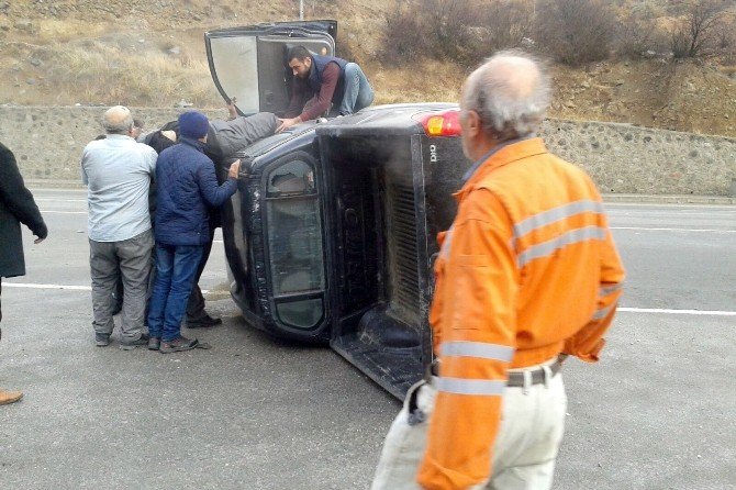 Gümüşhane’de Trafik Kazası: 4 Yaralı
