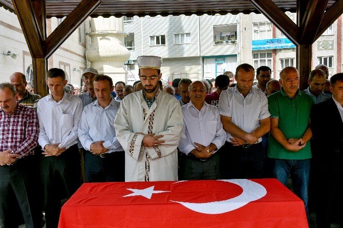 Gümüşhane’de Şehitler İçin Gıyabi Cenaze Namazı Kılındı, Dua Edildi