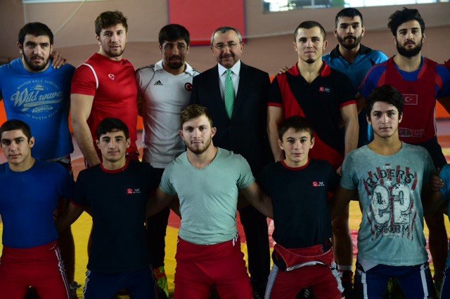 Sancaktepe Güreş Takımı Ligde Doludizgin