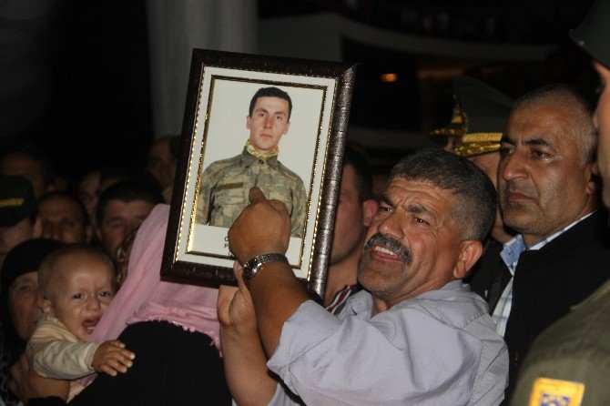 Düzce’de Onbinler Şehidini Uğurladı