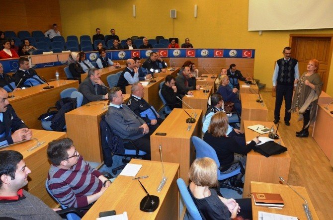 Düzce Belediyesinde Halkla İlişkiler Semineri