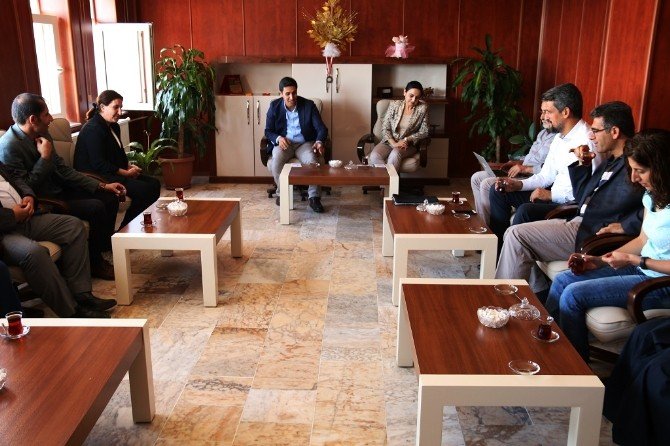 Hdp Ve Dbp Eş Genel Başkanları Van’da