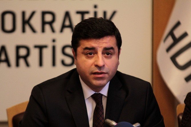Hdp Eş Genel Başkanı Selahattin Demirtaş: