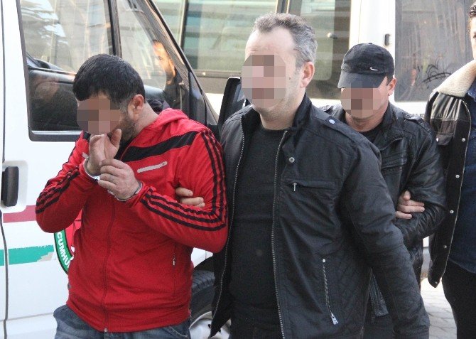Uyuşturucu Hapla Yakalandılar
