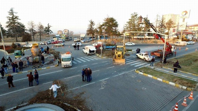 Hasan Emmi Türbesi Kavşağı’nda Yeni Düzenleme Yapıldı
