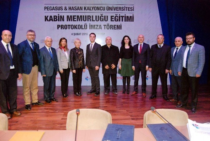Üniversiteli Kabin Memurları