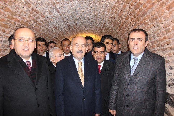 Devlet Erkanı, Musevi Cemaati’nin Hanuka Bayramı’nı Kutladı