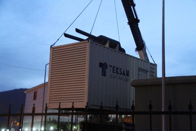 Hastanedeki Jeneratöre El Konuldu