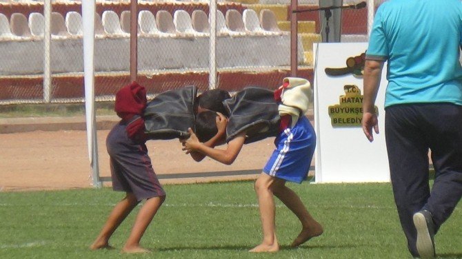 Hatay’da Aba Güreşi Dünya Kupası Elemeleri Başladı
