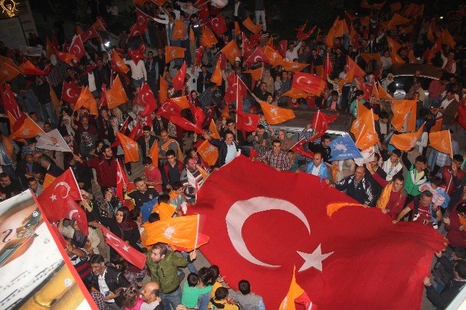 Ak Parti’nin İktidarı, Hatay’da Coşkuyla Kutlandı