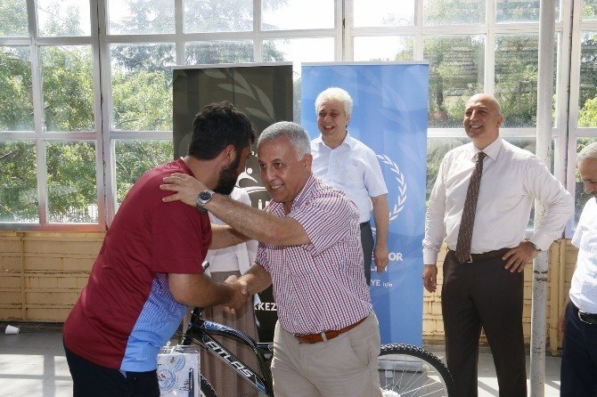 İlkadım Gençlik Merkezi “Hayallerime Dokun” Projesi