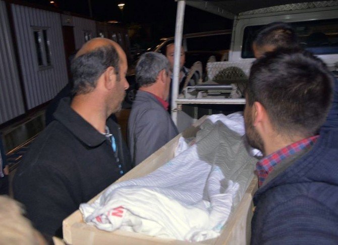 Oğluyla Birlikte 3. Kattan Düşen Baba Hayatını Kaybetti