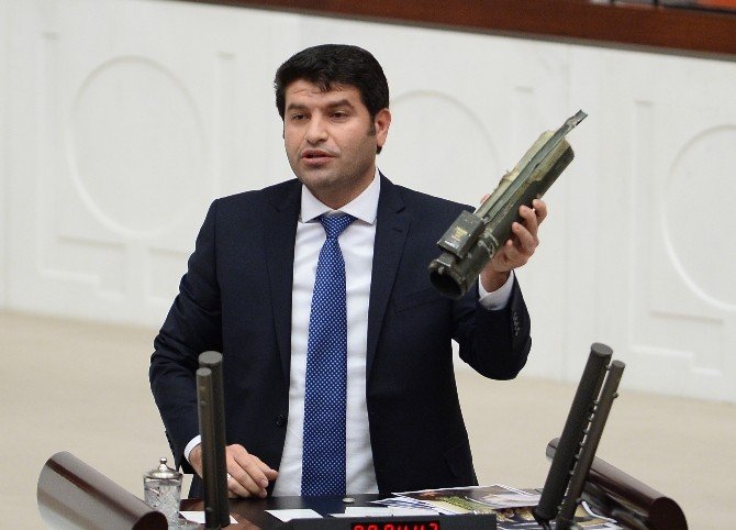 Meclis Kürsüsü Cephanelik Gibi