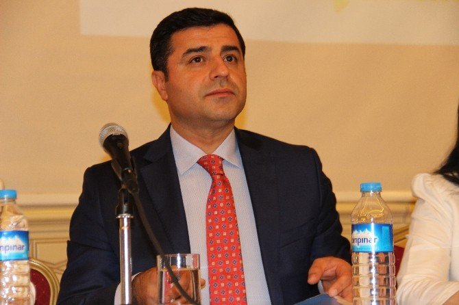 Hdp Ve Dtk Diyarbakır’da Stk’larla Bir Araya Geldi
