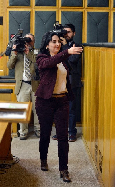 Hdp Pyd’ye Sahip Çıktı, Türkiye’yi Suçladı