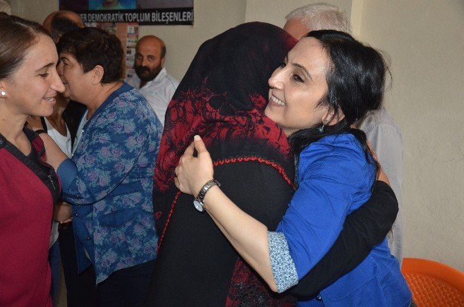 Hdp Ve Dbp Heyeti Yüksekova’da
