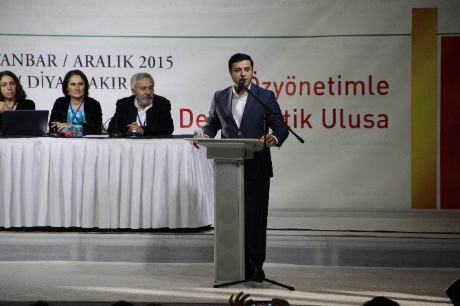 Demirtaş Dtk Kongresinde Konuştu