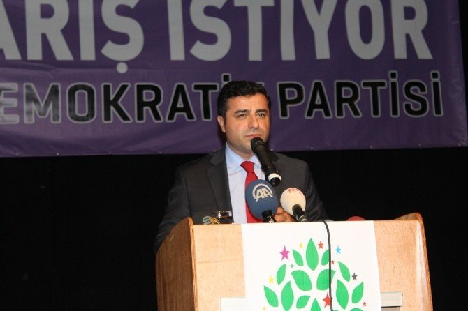 Hdp Eş Genel Başkanı Demirtaş Mhp’ye Yüklendi