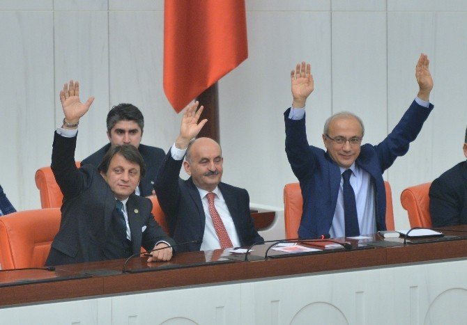 Hdp’nin Bakan Müezzinoğlu Hakkında Verdiği Gensoru Önergesi Kabul Edilmedi