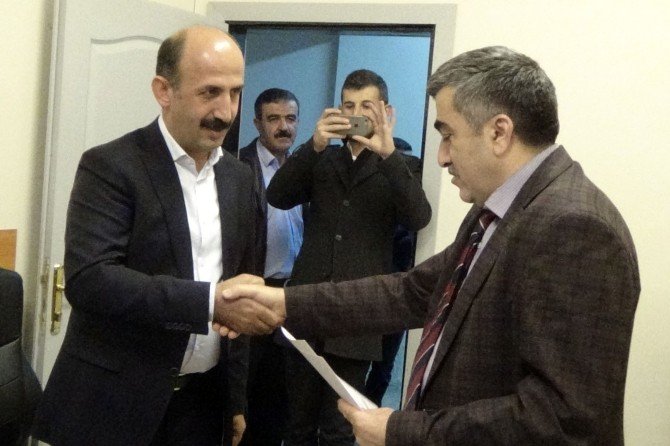 Hakkari Milletvekilleri Mazbata Aldı