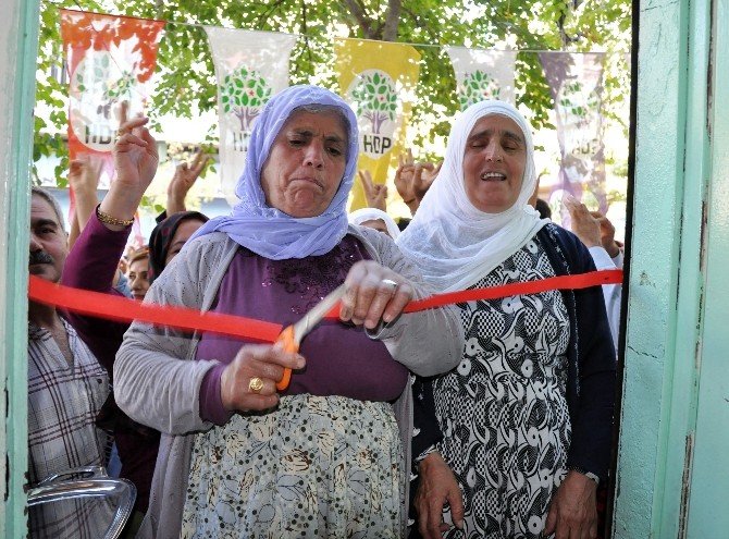 Hdp Gaziantep’te Seçim Bürosunu Kadınlar Açtı