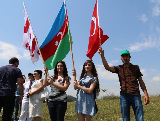 Üç Ülke Tek Bayramda Buluştu