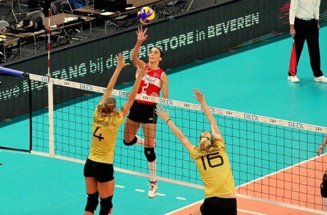 Filenin Sultanları Yarı Finalde