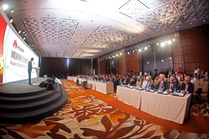 Huaweı Bilişimde İnovasyonu Global Enerji Sektörü Zirvesi 2015’te Akıllı Enerji Çözümleriyle Yeniden Tanımladı
