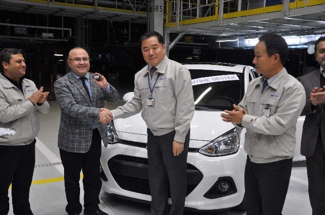 Hyundai’den Adnan Menderes Üniversitesine Hibe Araç Desteği