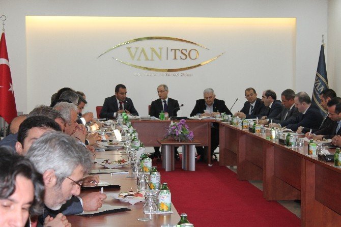 Bakan Ala Ve Yıldırım Stk Temsilcileriyle Bir Araya Geldi