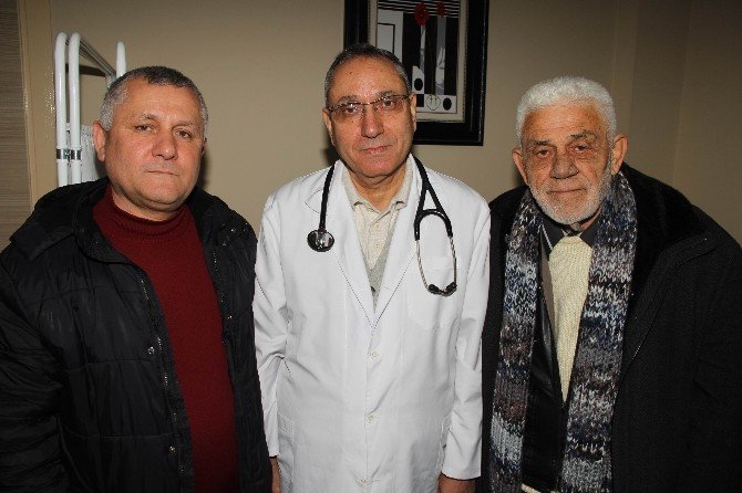 Türk Filminin Kötü Karakteri, Çocuklara İyilik İçin Sahne Alıyor