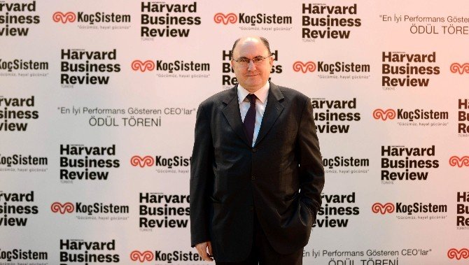 Türk Traktör Genel Müdürü Marco Votta’ya En İyi Performans Gösteren Ceo’lar Araştırması’nda İkincilik Ödülü