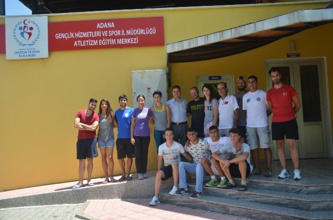 Sırıkla Atlama Milli Takımı Adana’da Kamp Yapıyor